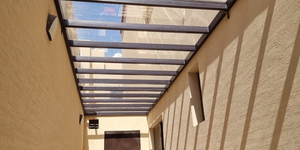 برجولات لكسان تركيب سقف زجاج